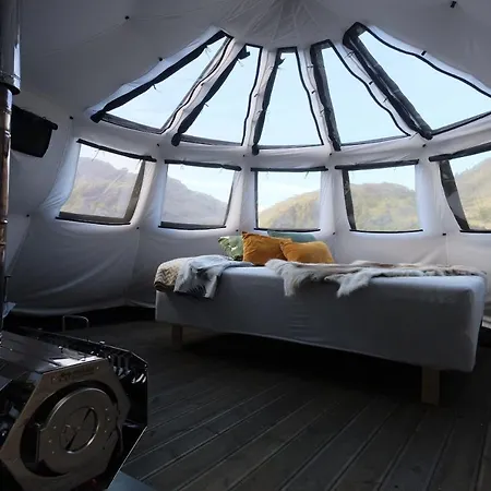 Flo Lofoten Eco Escape *